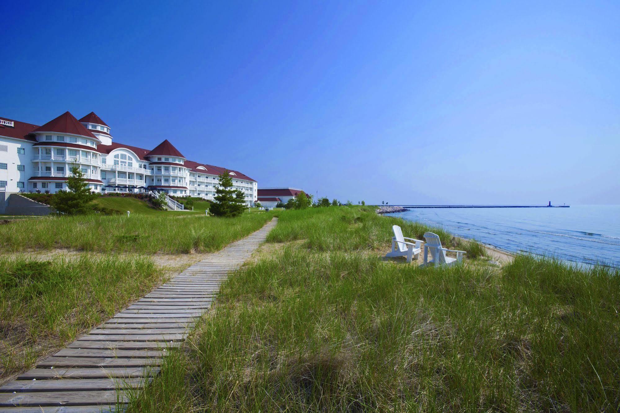 Blue Harbor Resort & Spa شيبويغان المظهر الخارجي الصورة